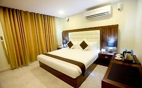 Golden Crown Hotel Alseeb Muscat